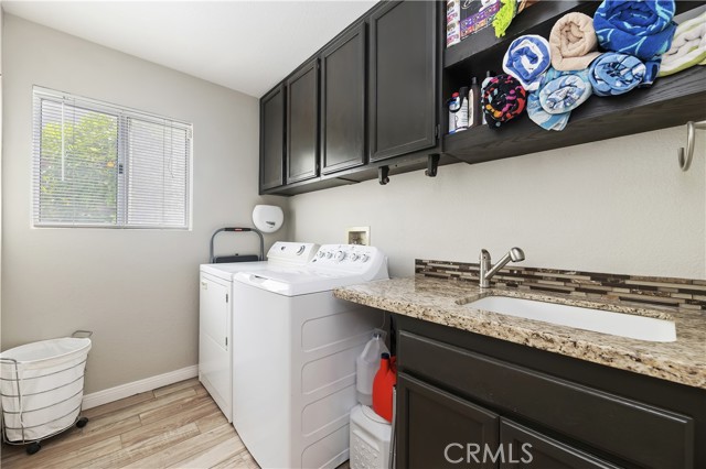 2162 Wild Canyon Drive, Colton CA: https://media.crmls.org/medias/7becd774-92dc-43ca-b1fe-d8bf56c5d159.jpg
