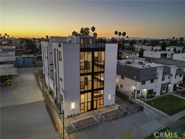 Detail Gallery Image 2 of 17 For 5617 Klump, North Hollywood,  CA 91601 - 1 Beds | 1 Baths