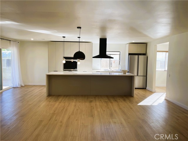 Image 3 of 6 For 3159 Crela Street