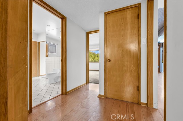 5723 West 74th Street, Los Angeles CA: https://media.crmls.org/medias/7bef7777-c299-4c4e-a653-bfeaaec0898b.jpg