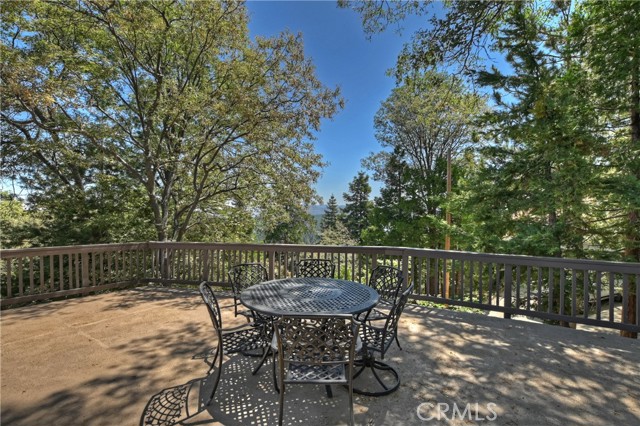 Detail Gallery Image 9 of 69 For 273 Shasta Dr, Lake Arrowhead,  CA 92317 - 5 Beds | 5 Baths