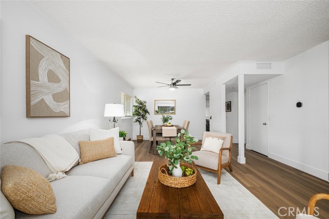 Detail Gallery Image 13 of 73 For 4236 Larwin, Cypress,  CA 90630 - 4 Beds | 2/1 Baths