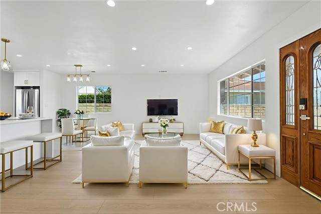 Detail Gallery Image 7 of 31 For 10414 El Dorado Ave, Pacoima,  CA 91331 - 3 Beds | 1 Baths
