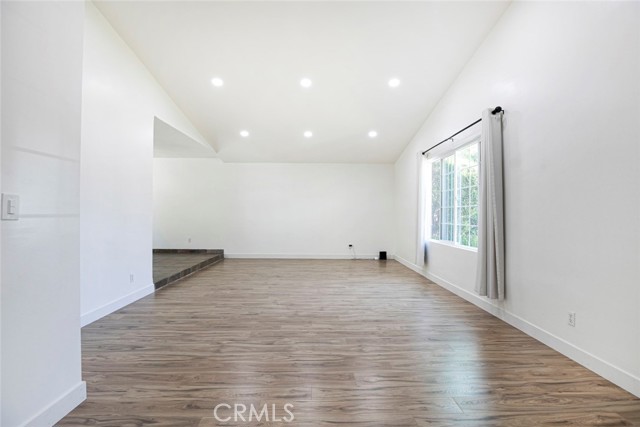 Detail Gallery Image 13 of 67 For 12457 Bradford Pl, Granada Hills,  CA 91344 - 4 Beds | 3 Baths