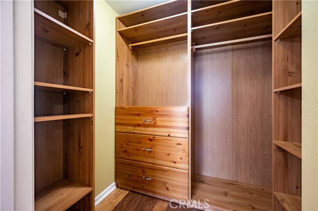 2006 Aviation Way, Redondo Beach CA: https://media.crmls.org/medias/7bf32ee3-ab2c-4b11-a061-258dbcf6bf98.jpg