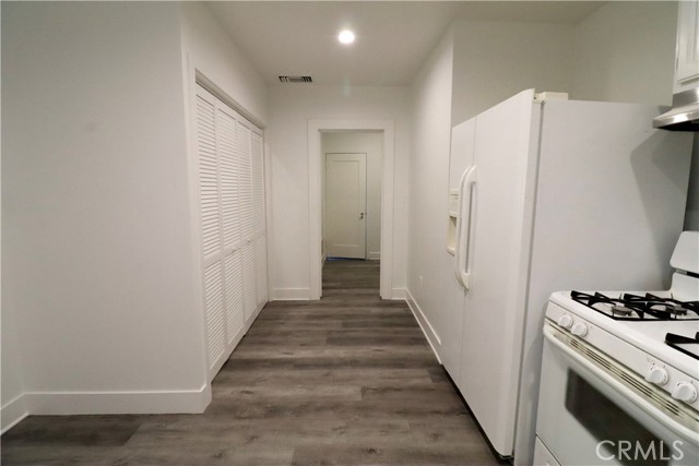 Detail Gallery Image 10 of 26 For 3152 Lime St, Riverside,  CA 92501 - 2 Beds | 2 Baths