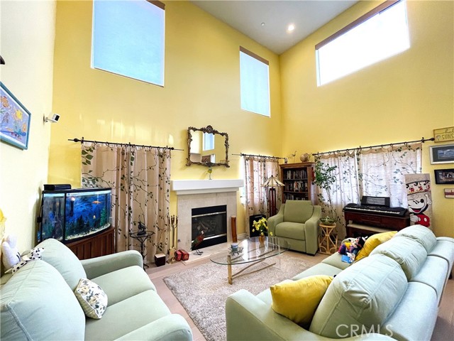 Detail Gallery Image 5 of 29 For 2313 Nelson a,  Redondo Beach,  CA 90278 - 4 Beds | 3/1 Baths