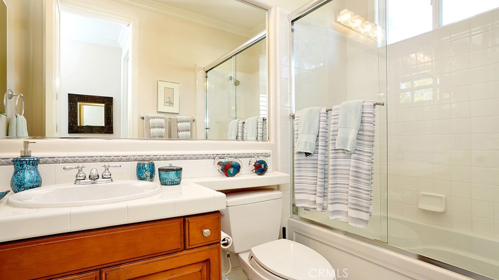 MLS #OC25258834 image #34