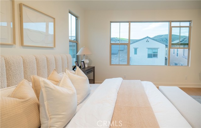 149 Somera, Irvine CA: https://media.crmls.org/medias/7bf3ddb3-c8a1-4a79-ae19-6aa6370a7771.jpg