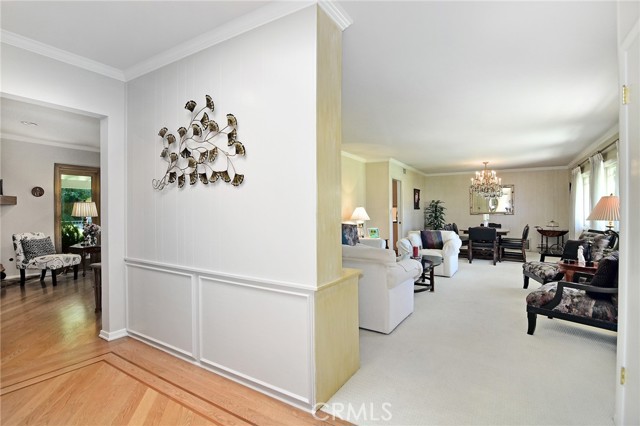Detail Gallery Image 6 of 48 For 4510 Triste Pl, Tarzana,  CA 91356 - 4 Beds | 3 Baths
