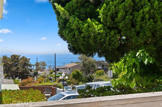 Detail Gallery Image 16 of 31 For 295 Wave St, Laguna Beach,  CA 92651 - 3 Beds | 3 Baths