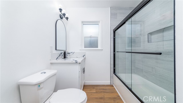 Detail Gallery Image 10 of 30 For 5816 Kester Ave, Sherman Oaks,  CA 91411 - – Beds | – Baths
