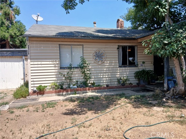 34772 Avenue H, Yucaipa CA: https://media.crmls.org/medias/7bf62b41-5878-4b30-91ed-ed07646b174e.jpg