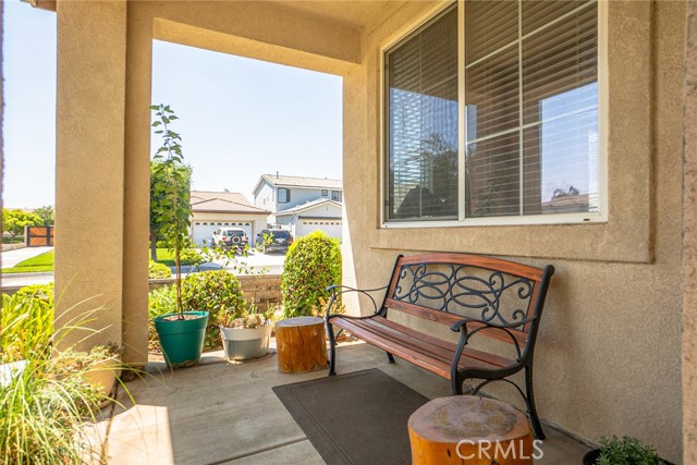 15138 Holiday Drive, Fontana CA: https://media.crmls.org/medias/7bf6c3bd-e769-473e-beec-823d9743adb6.jpg