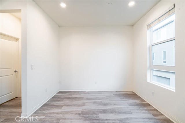 Detail Gallery Image 11 of 53 For 20618 Desert Ash, Winnetka,  CA 91306 - 4 Beds | 4 Baths