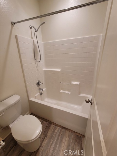 Detail Gallery Image 14 of 21 For 28439 Sunflower St, Highland,  CA 92346 - 3 Beds | 2/1 Baths