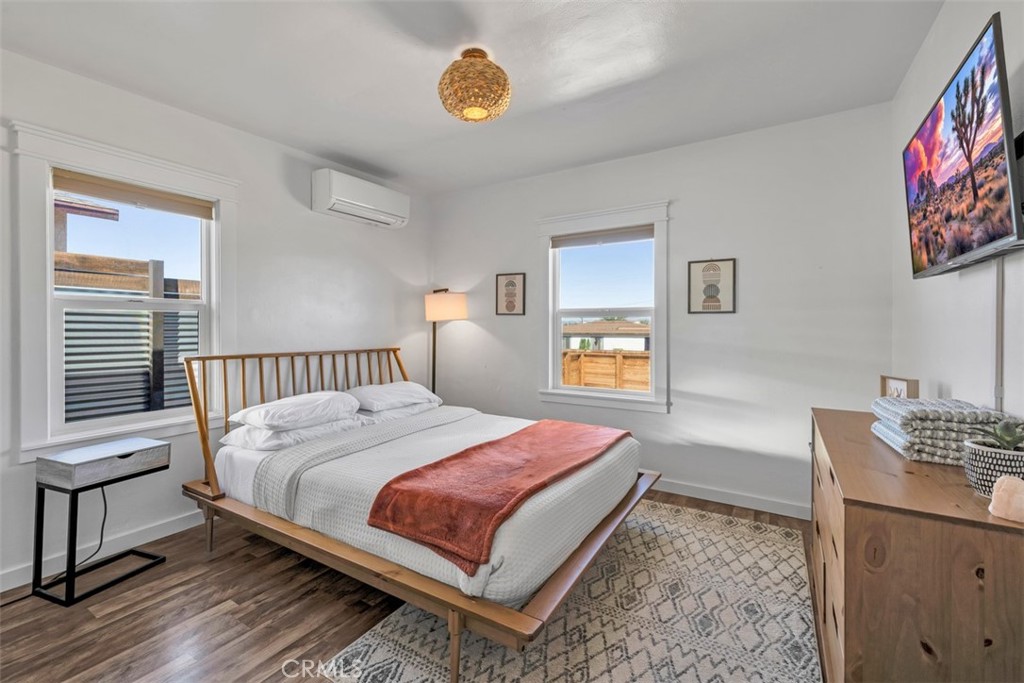 MLS #OC25214105 image #18