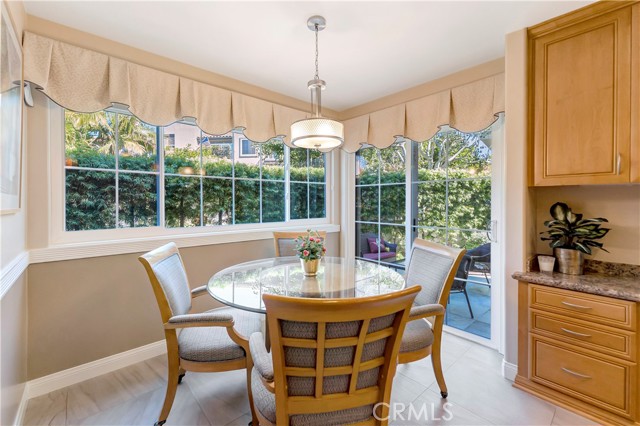 19362 Maidstone Lane, Huntington Beach CA: https://media.crmls.org/medias/7bf8a506-f5d0-4bab-ade8-dbb3f8485ec3.jpg