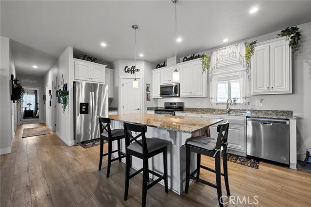 1245 W Cienega Avenue, San Dimas CA: https://media.crmls.org/medias/7bfaa806-4b21-48ee-ae60-0776aad7aae1.jpg