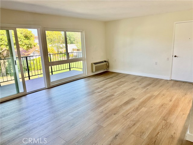 Detail Gallery Image 13 of 30 For 2182 via Puerta a,  Laguna Woods,  CA 92637 - 2 Beds | 2 Baths