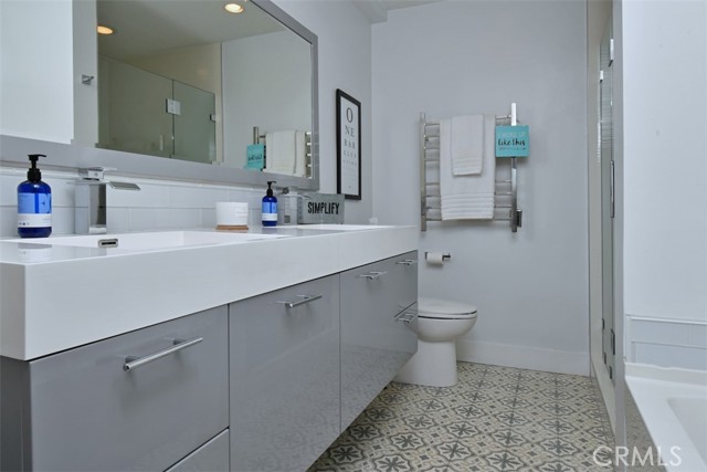 Detail Gallery Image 37 of 48 For 13543 Moorpark St #15,  Sherman Oaks,  CA 91423 - 1 Beds | 1/1 Baths