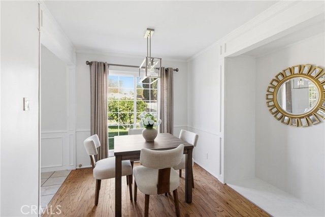 Detail Gallery Image 7 of 34 For 18638 Malden, Northridge,  CA 91324 - 4 Beds | 2 Baths