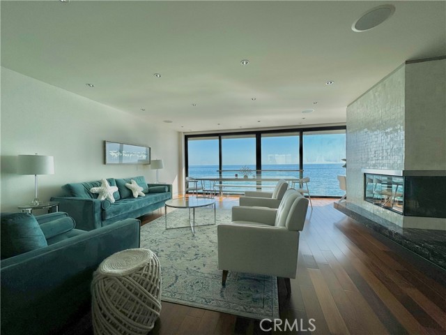 Detail Gallery Image 56 of 59 For 102 Blue Lagoon, Laguna Beach,  CA 92651 - 3 Beds | 3 Baths