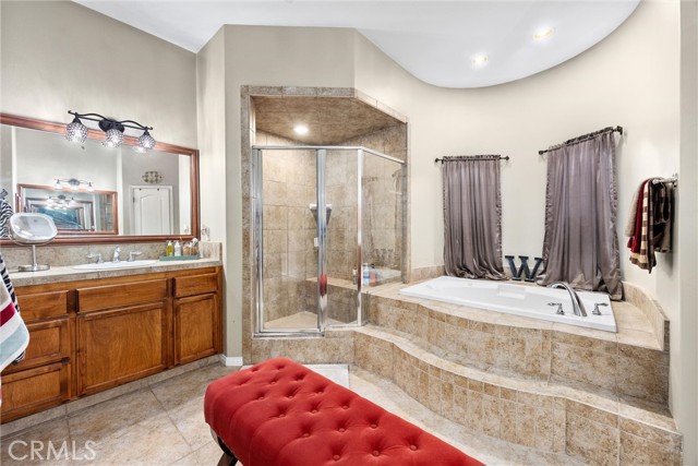 Detail Gallery Image 53 of 75 For 205 Somerford Ct, Bakersfield,  CA 93312 - 5 Beds | 4 Baths