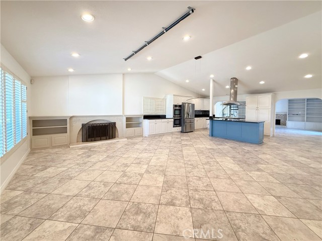 Detail Gallery Image 3 of 31 For 2123 Earnshaw Dr, Placentia,  CA 92870 - 4 Beds | 2 Baths