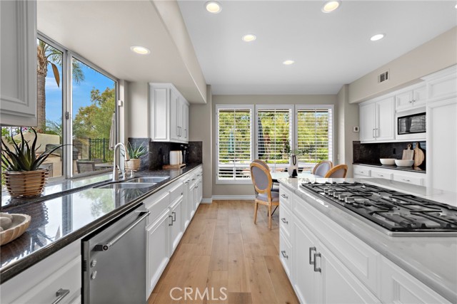 3 Sepulveda, Rancho Santa Margarita CA: https://media.crmls.org/medias/7bfe41ea-f231-4ddf-9ebe-7cf79d90b04d.jpg