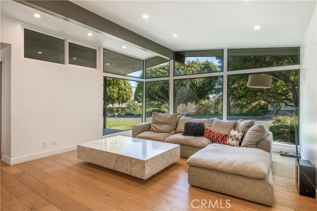 39 Shady Vista Road, Rolling Hills Estates, California 90274, 3 Bedrooms Bedrooms, ,2 BathroomsBathrooms,Residential,Sold,Shady Vista,SB22045162