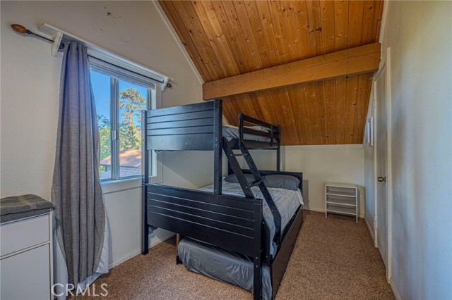 Detail Gallery Image 7 of 11 For 873 Holmes Lane, Sugarloaf,  CA 92386 - 3 Beds | 1/1 Baths