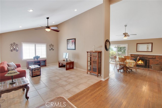 4702 Summit Avenue photo 3