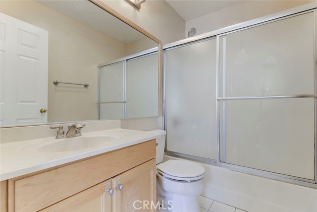 Detail Gallery Image 20 of 33 For 635 E Angeleno #D,  Burbank,  CA 91501 - 2 Beds | 2/1 Baths