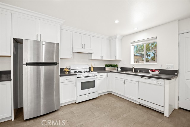 3036 Military Avenue, Los Angeles CA: https://media.crmls.org/medias/7c006654-bd51-4616-bd76-3cbfc44f384c.jpg