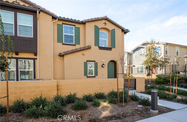 Detail Gallery Image 3 of 31 For 4229 E Carmel Privado, Ontario,  CA 91761 - 3 Beds | 2/1 Baths
