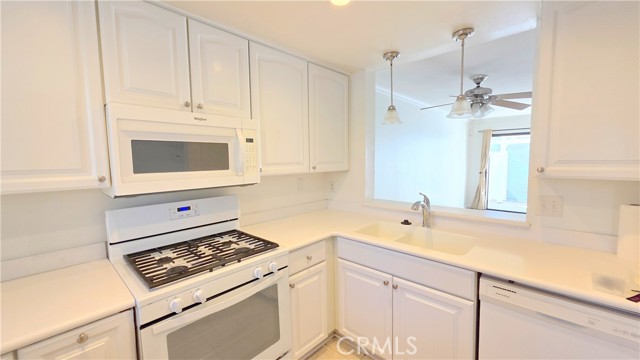 Detail Gallery Image 7 of 22 For 8708 1/2 Pine Crest Pl, Rancho Cucamonga,  CA 91730 - 2 Beds | 2/1 Baths