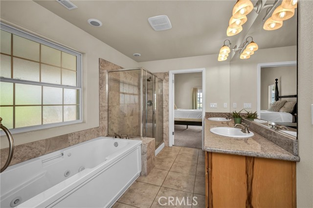 Detail Gallery Image 20 of 38 For 18695 Horseshoe Rd, Hidden Valley Lake,  CA 95467 - 3 Beds | 2/1 Baths