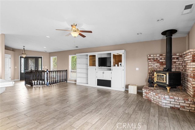 Detail Gallery Image 13 of 64 For 5370 Royal Oaks Dr, Oroville,  CA 95966 - 3 Beds | 2/1 Baths