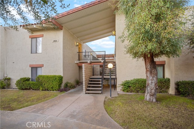 Image 8 of 37 For 1421 Sunrise Way 34