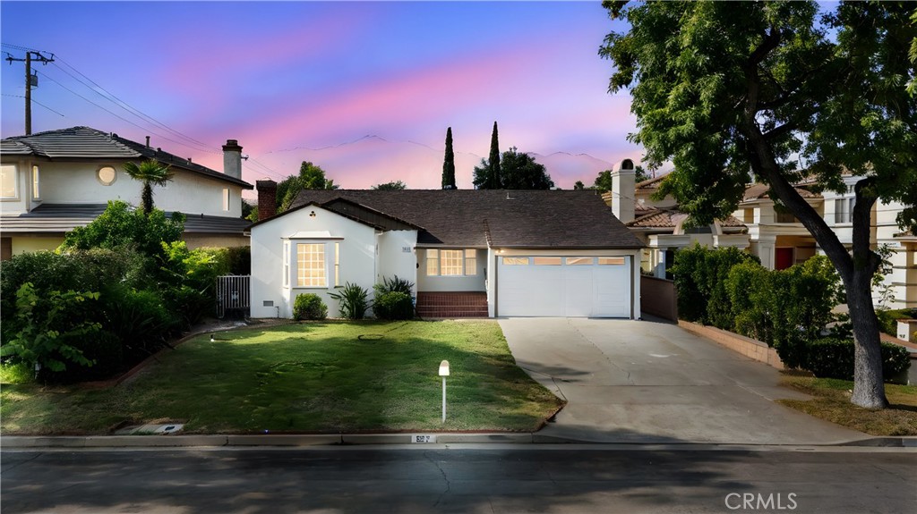 537 W Camino Real Avenue