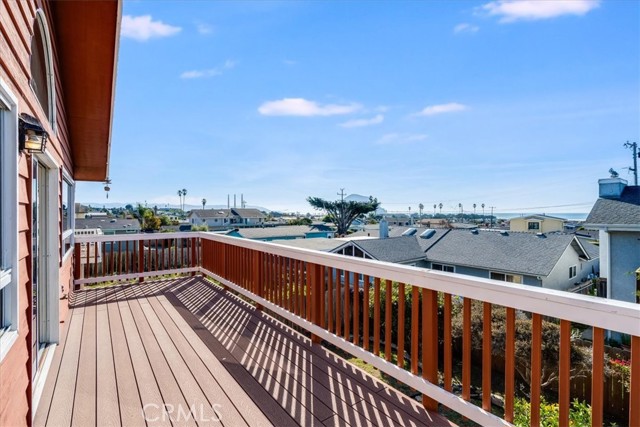Detail Gallery Image 5 of 29 For 2559 Greenwood, Morro Bay,  CA 93442 - 3 Beds | 3 Baths