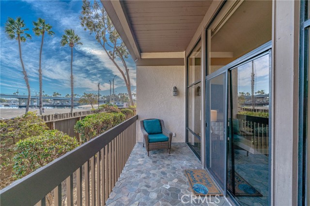 Detail Gallery Image 37 of 44 For 7138 Marina Pacifica Dr, Long Beach,  CA 90803 - 1 Beds | 1 Baths