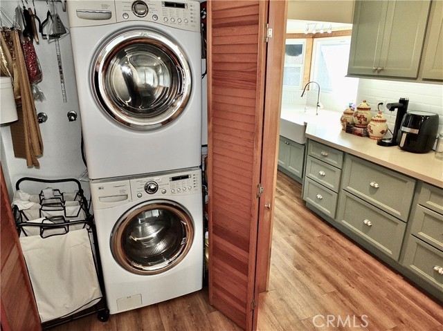 833 Terraine Avenue, Long Beach CA: https://media.crmls.org/medias/7c03f2c9-f6a1-4639-a1d3-866ed5c9c93e.jpg