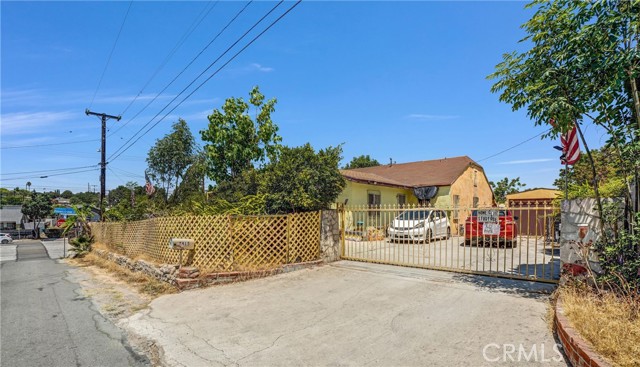 7815 Steddom Drive, Rosemead CA: https://media.crmls.org/medias/7c040615-4609-4acb-bab7-1fbdce3ff329.jpg