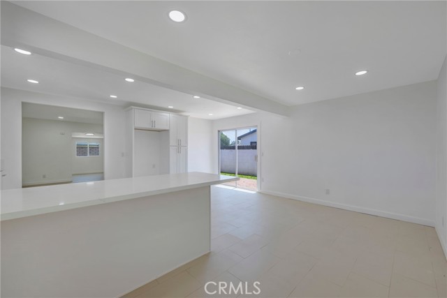 8888 Patrero Street, Riverside CA: https://media.crmls.org/medias/7c05032b-fe77-4c2a-be0e-405be5b1f396.jpg