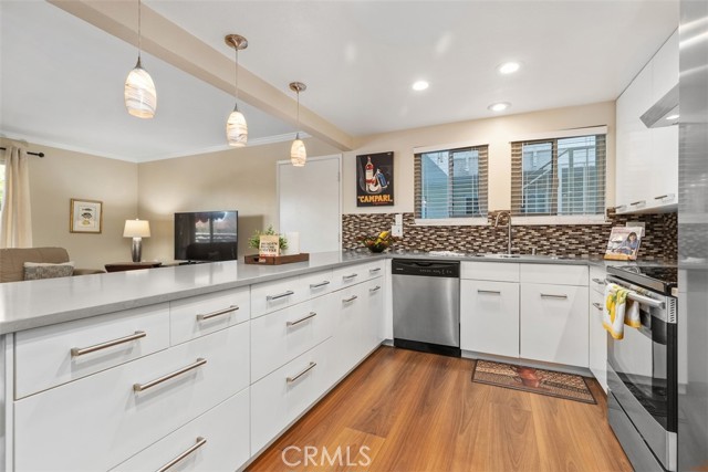 Detail Gallery Image 15 of 35 For 665 via Los Altos a,  Laguna Woods,  CA 92637 - 2 Beds | 2 Baths