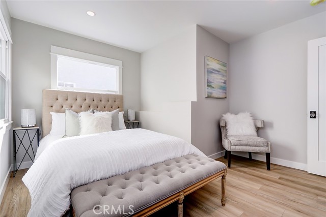 120 36th Place, Manhattan Beach, California 90266, 3 Bedrooms Bedrooms, ,2 BathroomsBathrooms,Residential,Sold,36th,SB23014621