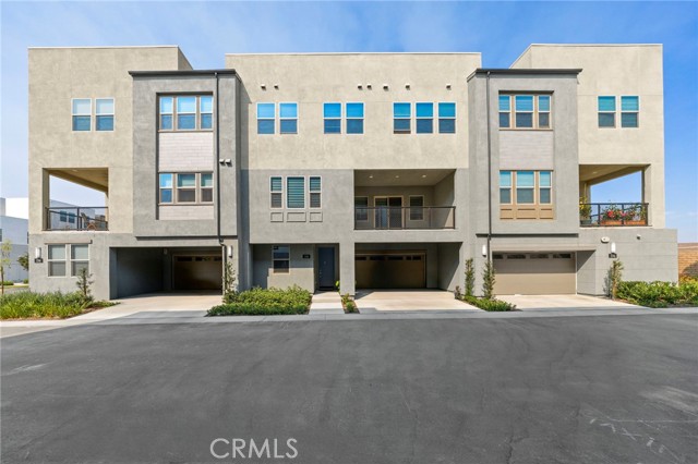 228 Mullberry Place, Montebello CA: https://media.crmls.org/medias/7c07edc0-cff4-49bf-8b33-beed47c5d50f.jpg