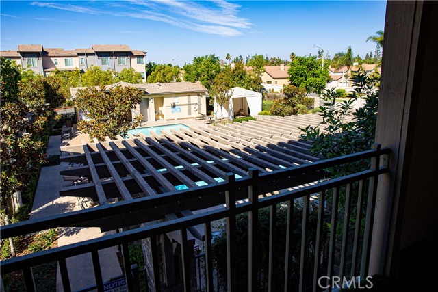 Detail Gallery Image 9 of 28 For 877 Savi Dr #103,  Corona,  CA 92878 - 3 Beds | 3/1 Baths